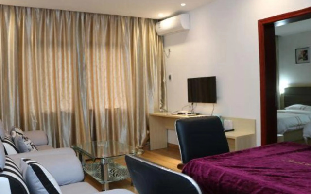 Wangjianglou Business Hotel