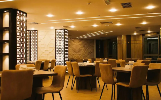 Plaza Athenee Hotel Kuwait