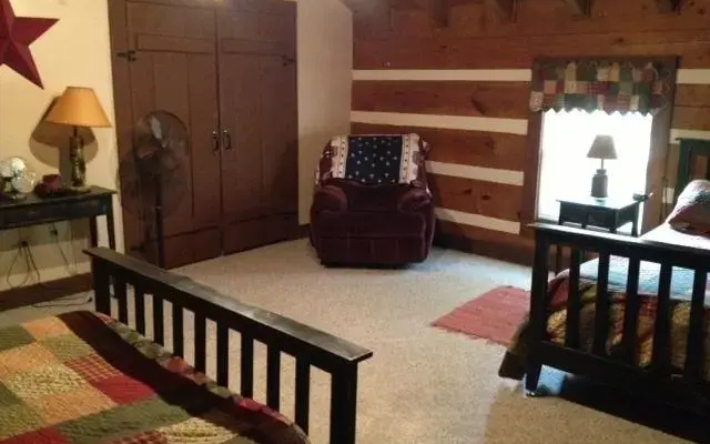Horse & Buggy Country Inn