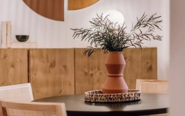 Quirigua - 2 Bedrooms and Office in Chamber