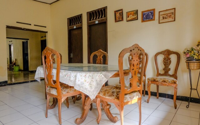 Hotel Maya by OYO Rooms