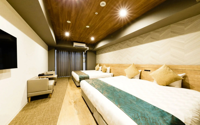 TAKUTO HOTEL Shinsaibashi