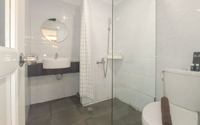 Cozy Stay Studio Room At Altuz Seturan Yogyakarta Apartment
