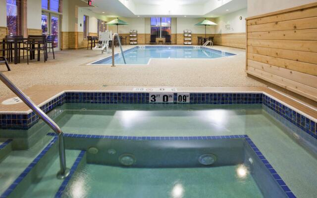 Hampton Inn Duluth Canal Park