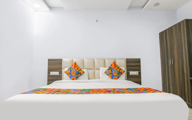 Fabhotel Galaxy View