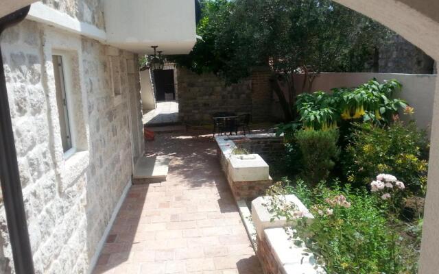 Apartments Lanmari
