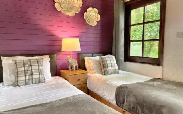 Woodland Lodges