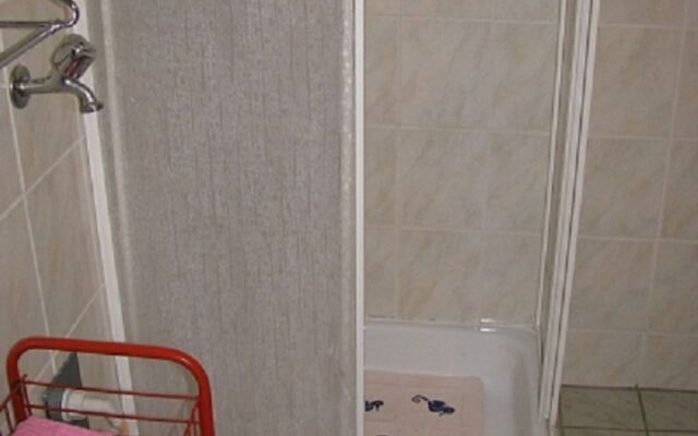 Apartment Tomi - with a large terrace (30m2): A1 Tribunj, Riviera Sibenik