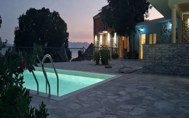 Holiday Home Mico With Swimming Pool