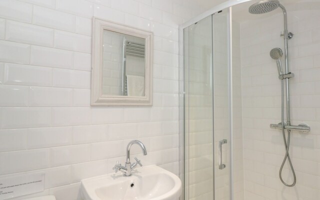 Apartment 2 @ 22 Foss Street
