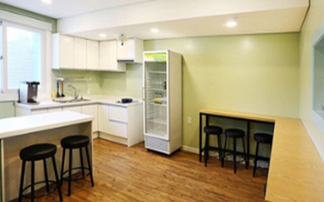 Casual House SONO Guest House - Hostel