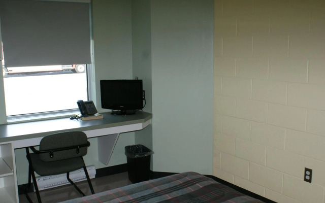 Residence & Conference Centre - Sudbury West
