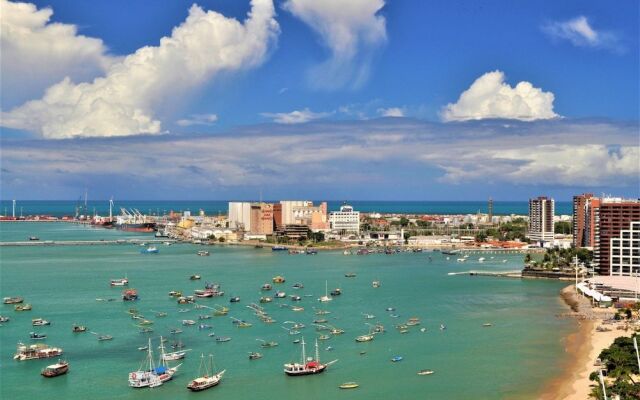 SEAFLATS Iate Plaza Hotel