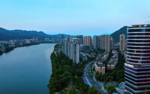 Kyriad Marvelous Hotel