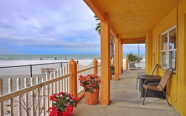 Misty Isles Redington Beachfront Suite 3