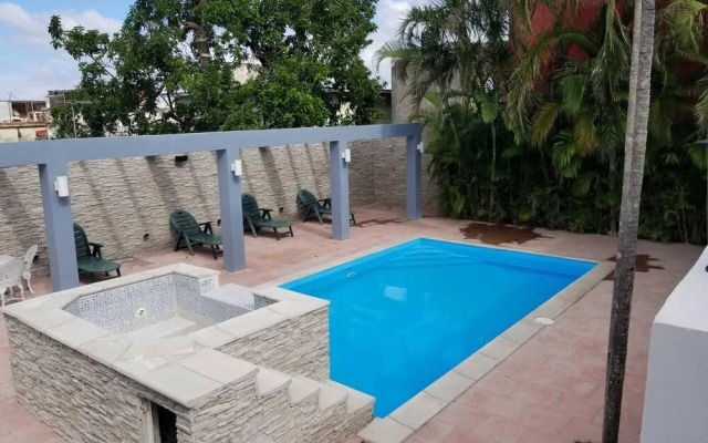 Villa Don Teto 8 Rooms: Luxury & Great Havana View
