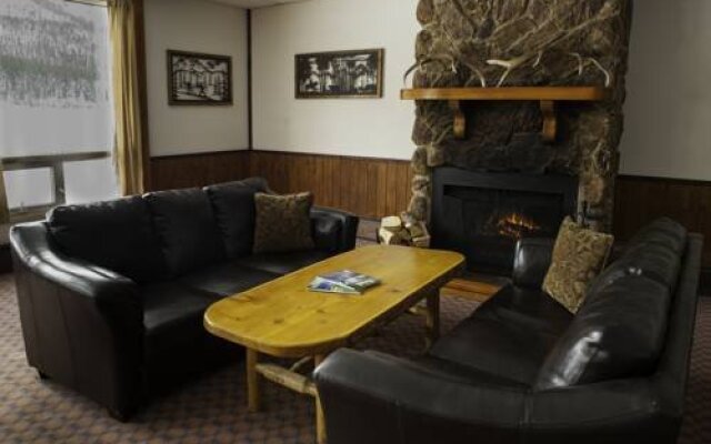 Great Divide Lodge