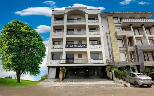 Laxmi Mahal