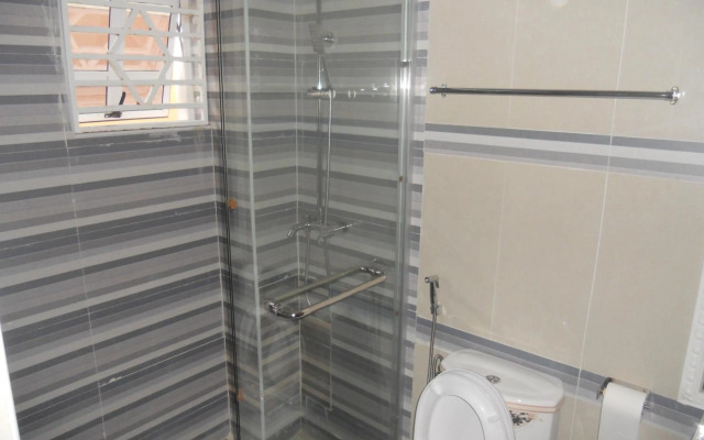 Gold Crown international Hotel