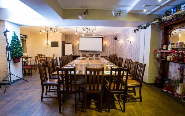 Duke Of Edinburgh Hotel