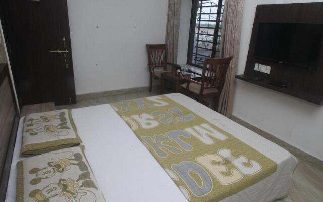 Alakhnanda Guest House