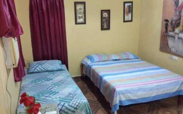 Fernandez and Friends Rooms