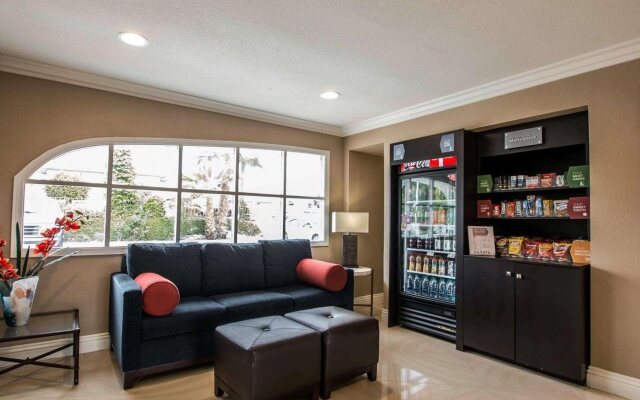 Comfort Suites San Clemente Beach