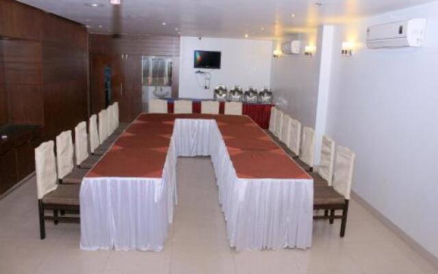 Hotel Aarya Inn