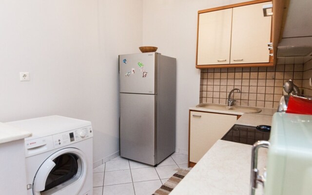 Home Away from Home 2 Bd Apt in Zografou