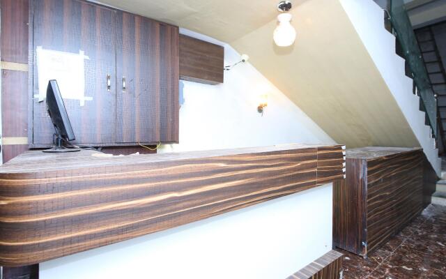 OYO 14165 Hotel Blue Diamond