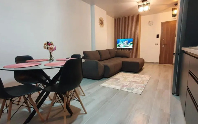 Helin Apartament by Alezzi N10
