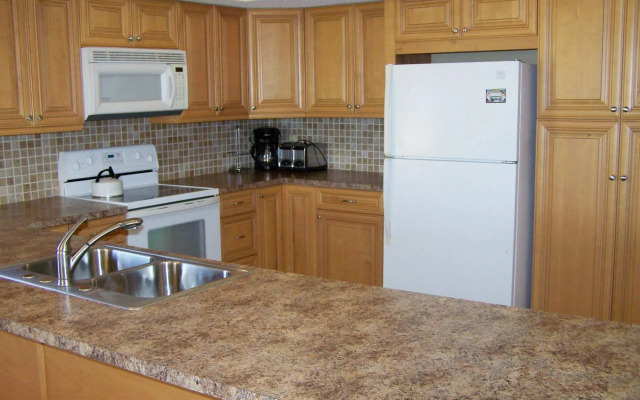 Las Brisas Condominiums