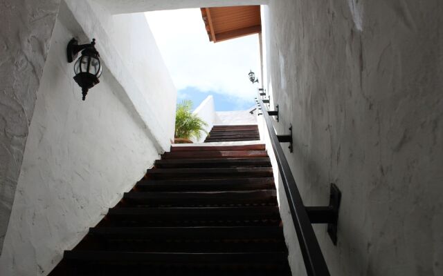 San Carlos Beach Inn