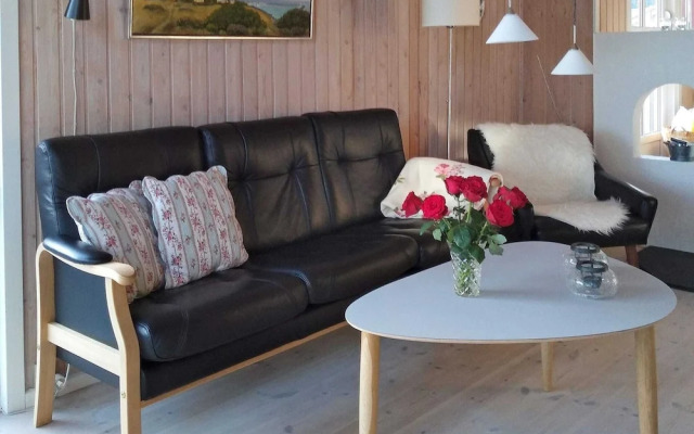 7 Person Holiday Home in Albaek