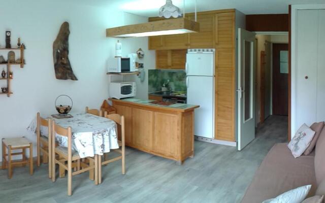 Appartement Enchastrayes, 1 pièce, 4 personnes - FR-1-165A-35
