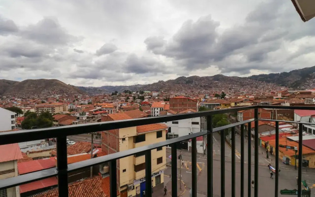 w Majestic 1BR w Perfect Balcony in Cusco