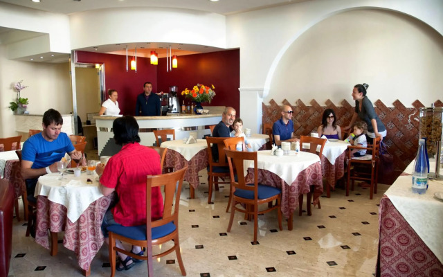 Hotel Riva Del Sole