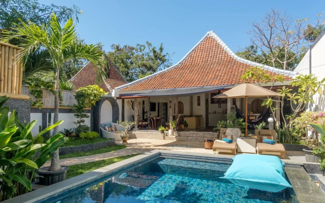Madeira Javanese Joglo, Jimbaran