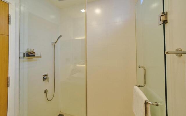 The Point Villas Resort by Danatrip