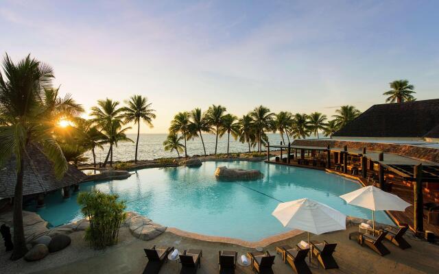 DoubleTree Resort by Hilton Hotel Fiji - Sonaisali Island