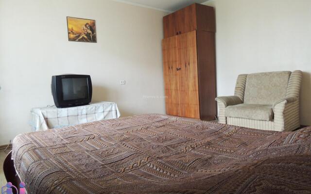 2U (Ту Ю) на улице Мокрова 21