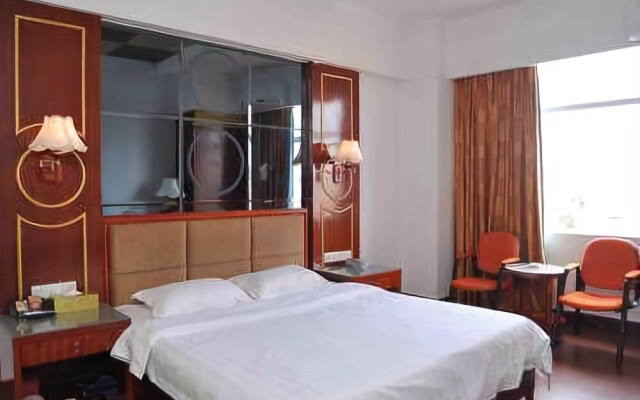 Pearl Hotel