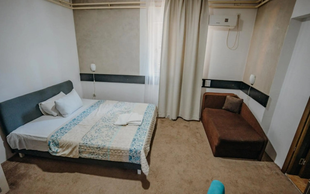Gros Hotel - Leskovac