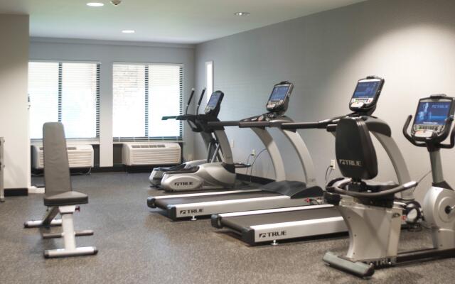 Holiday Inn Express Hickory-Hickory Mart by IHG