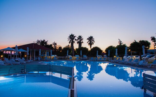 Acrotel Lily Ann Village