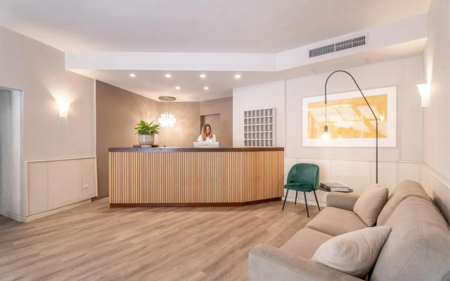 PACE 1954 Hotel