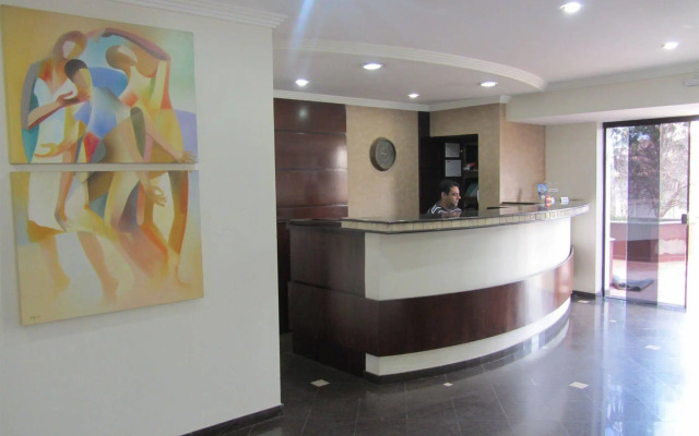 Golden Suite Hotel