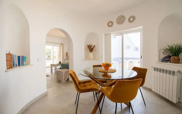 Pomba Beautifully Renovated With Heated Pool