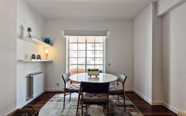 Cascais 1BR w/ pool