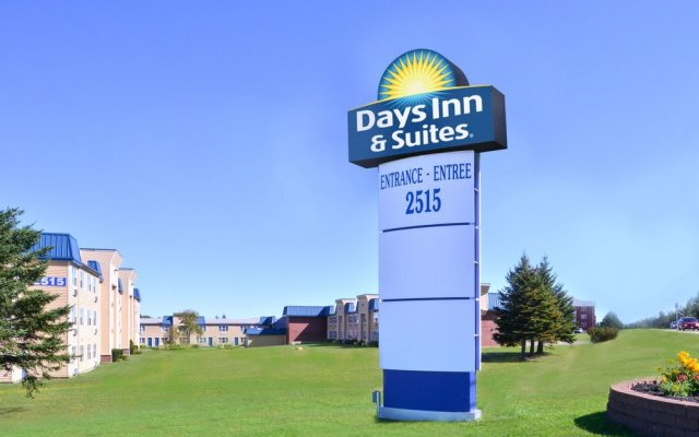 Days Inn and Suites Moncton